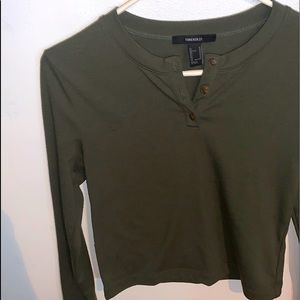 Fitted button crop top